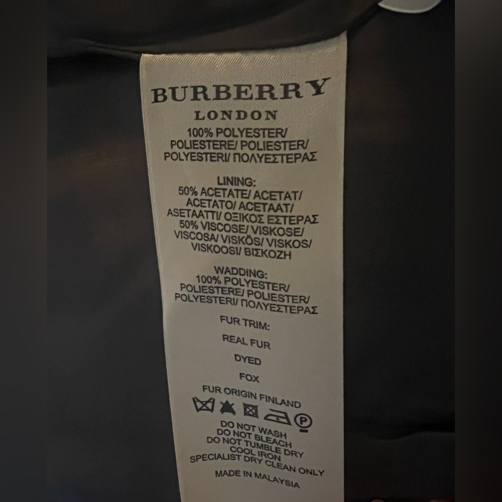 Burberry London Coat with fox fur trimmed hood - Picture 6 of 7